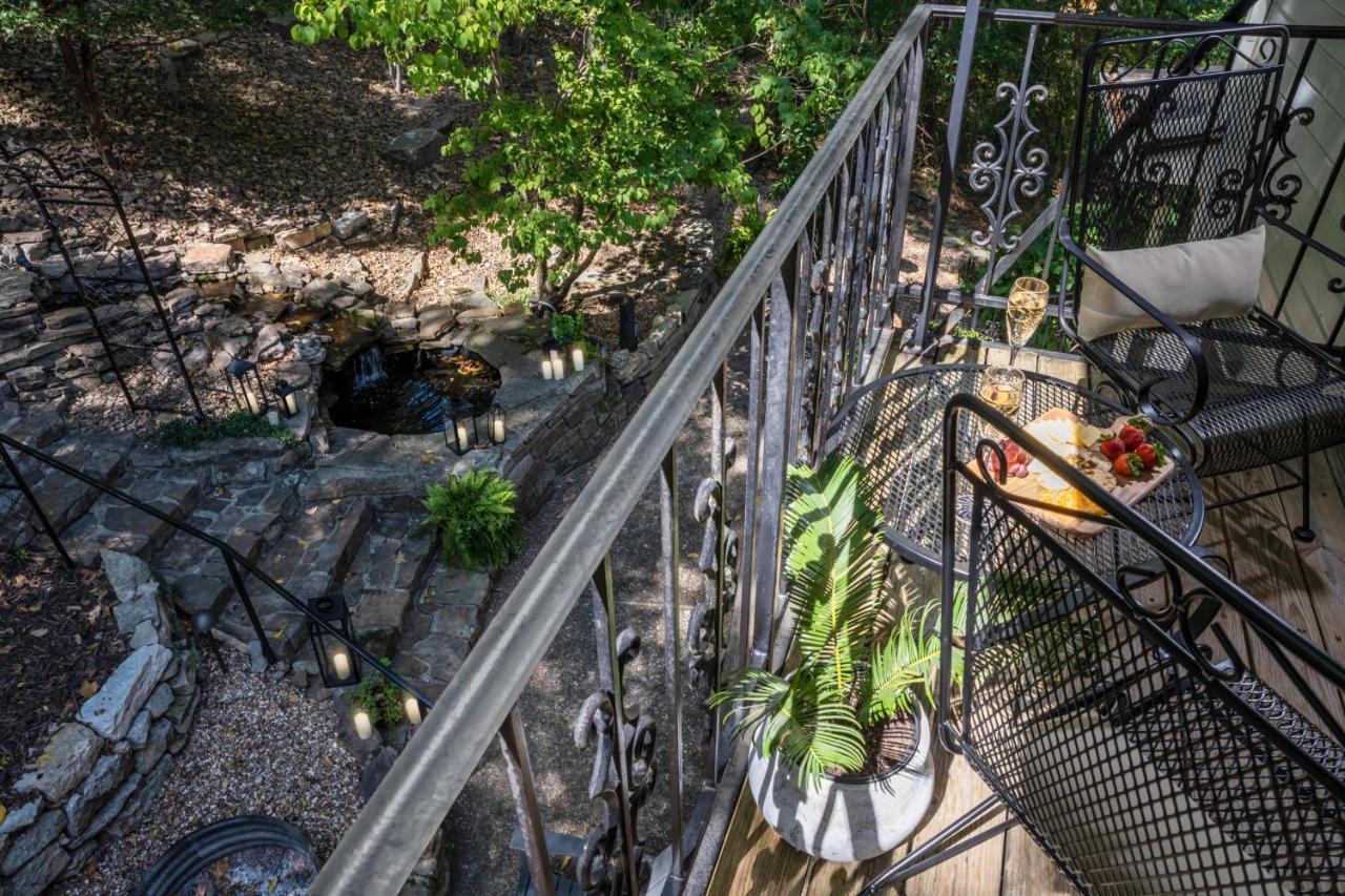 Arsenic And Old Lace Bed & Breakfast Inn Eureka Springs Extérieur photo